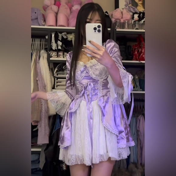 🎉HP🎉NWT Medium Dolls Kill Trickz N’ Treatz Exclusive Cake Queen Costume Set - Picture 5 of 9